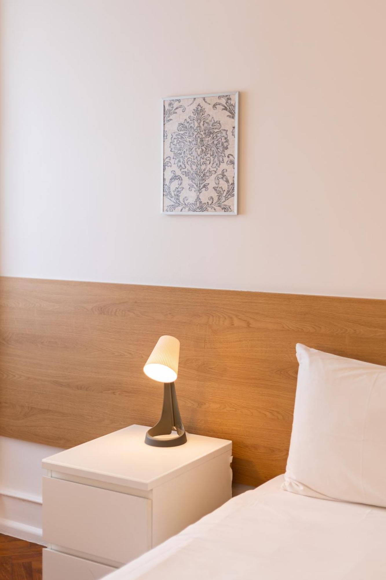Apartamento Out & *