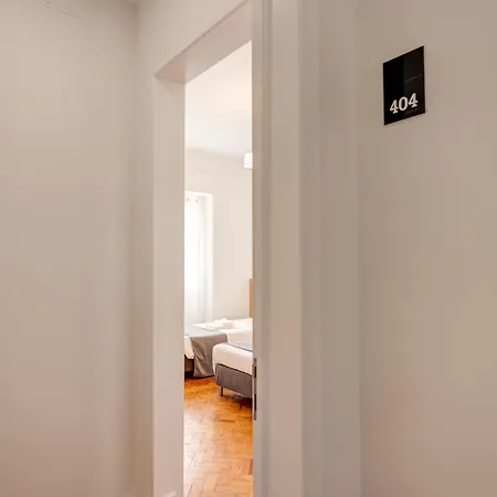 Home Out Rooms & Apartments Lisbon Exterior photo