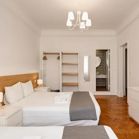 Home Out Rooms & Apartments Lisbon Exterior photo
