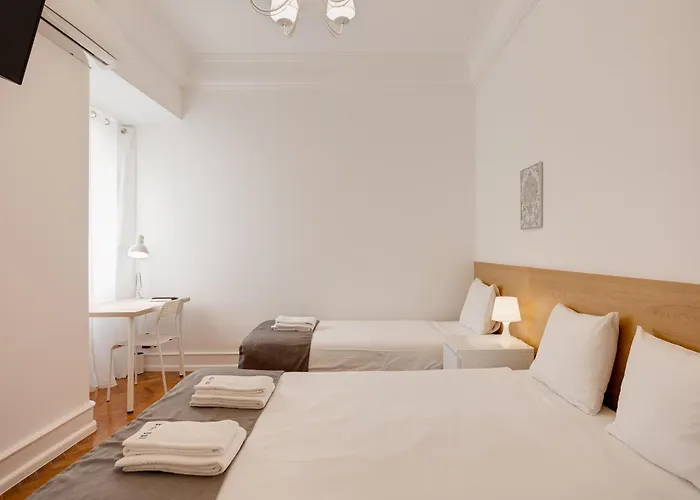Home Out Rooms & Apartments