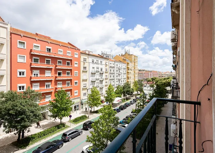 Home Out Rooms & Apartments