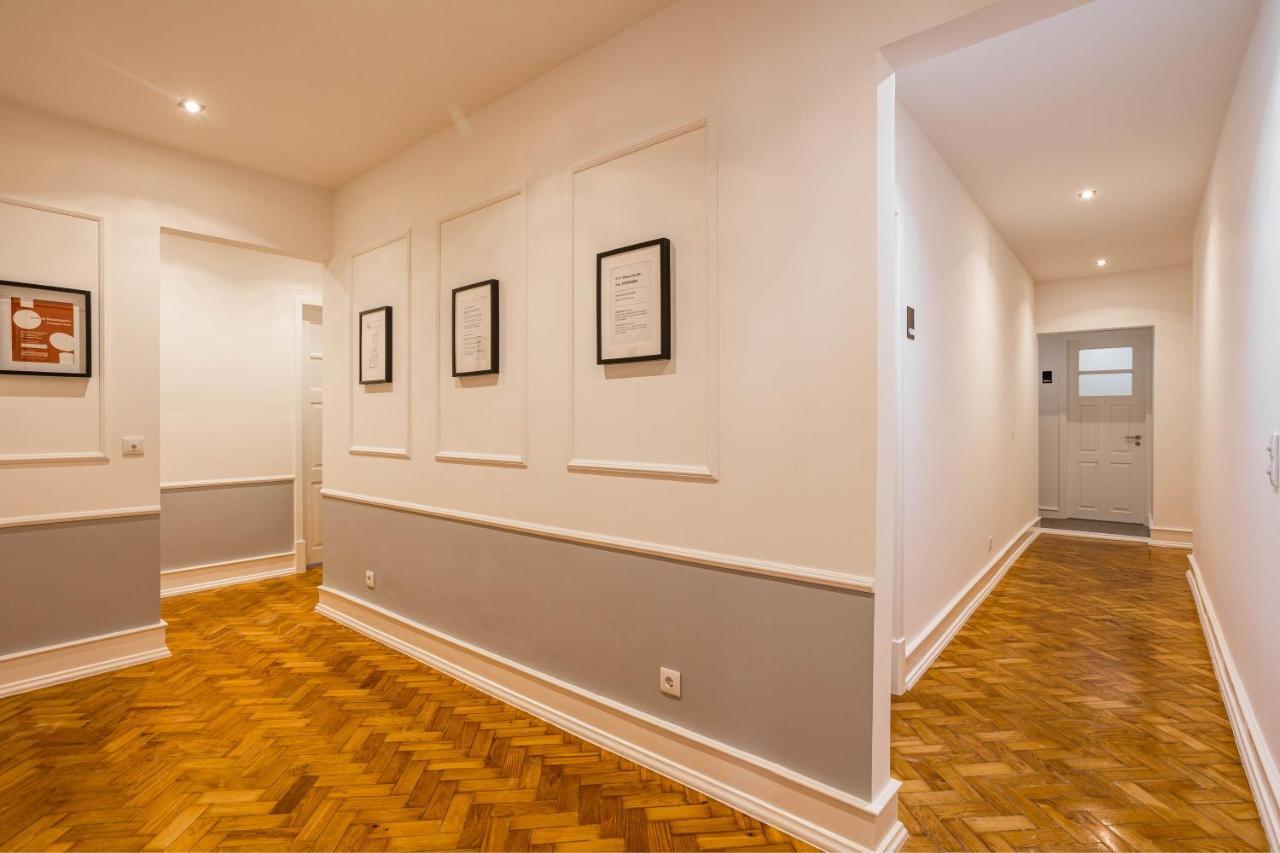 Out & Appartement *