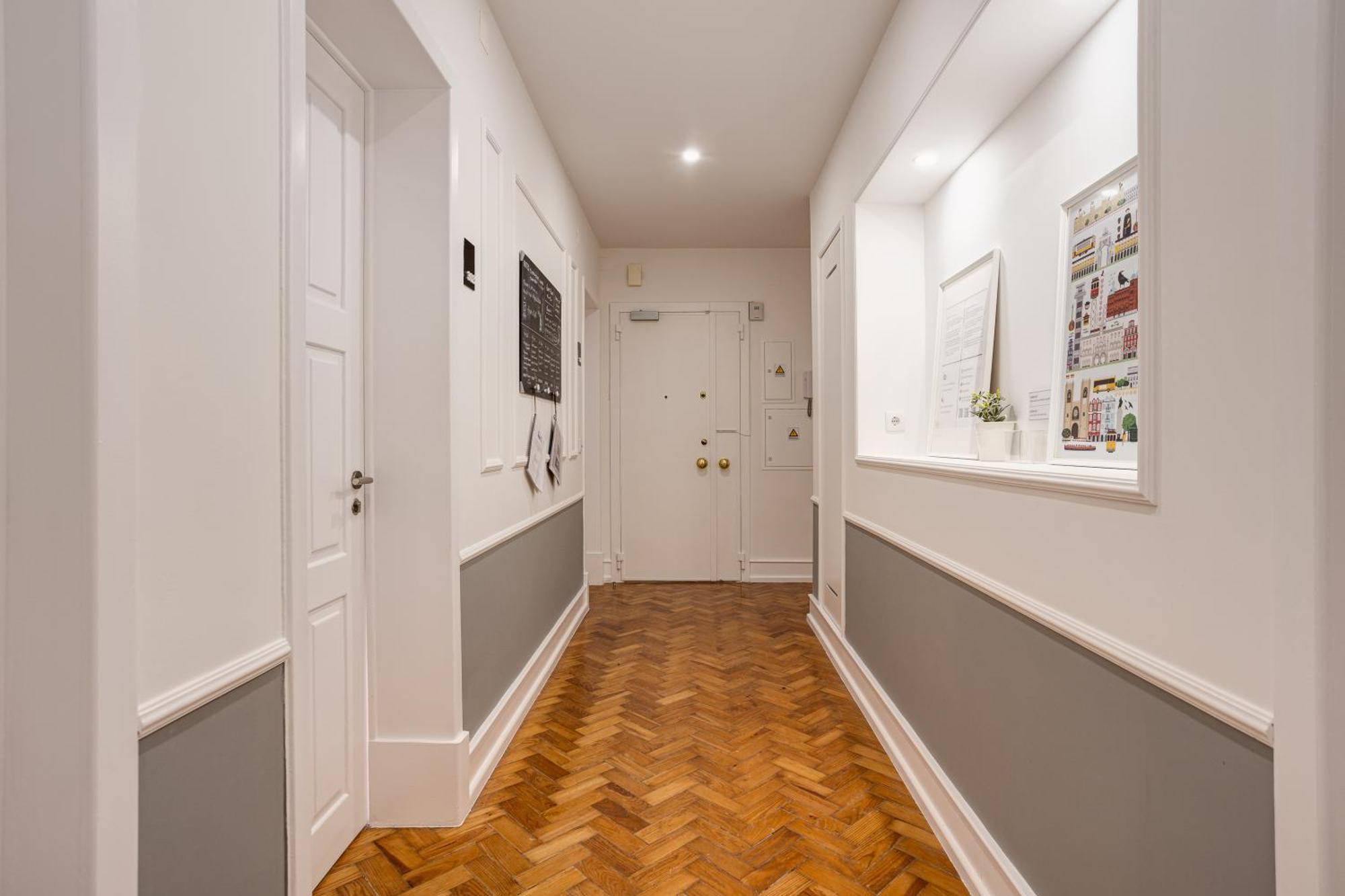 Out & Apartament