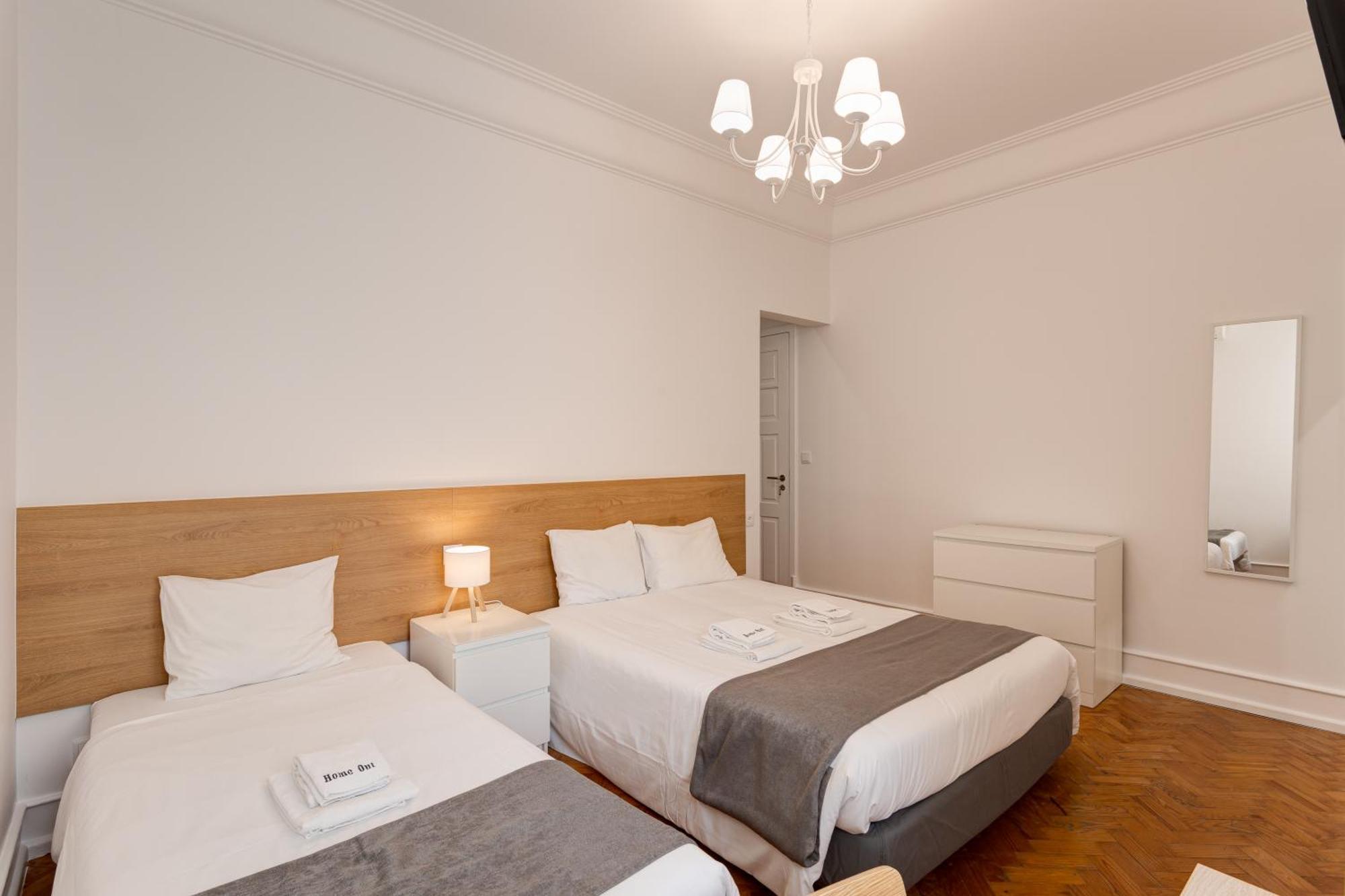 Out & Apartament *